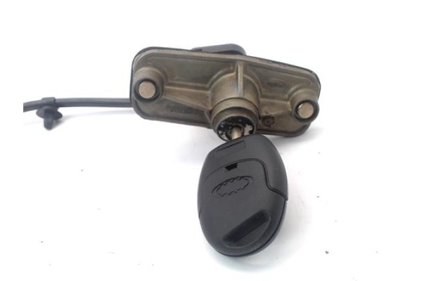 Recambio de cerradura porton para opel omega b 2.0 básico berlina referencia OEM IAM 176344  