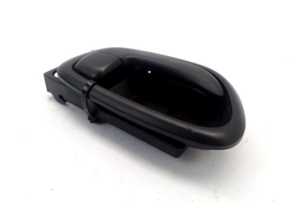 Recambio de manilla int. puerta trasero derecha para hyundai i10 (pa) 1.2 classic referencia OEM IAM 826200X0014X  