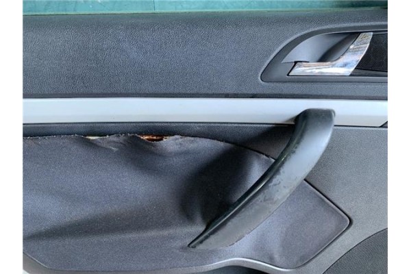 Recambio de puerta trasero izquierda para skoda octavia berlina (1z3) 1.9 tdi referencia OEM IAM 1Z5833055  