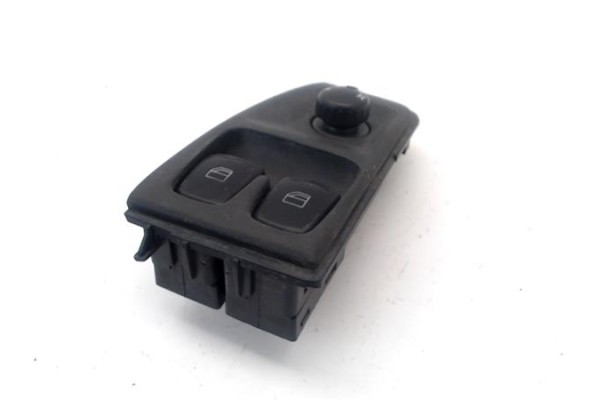 Recambio de botonera puerta delantero izquierda para smart fortwo coupe 0.8 fortwo coupe cdi (33kw) (451.300) referencia OEM IAM