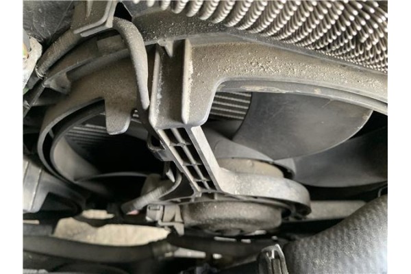 Recambio de electroventilador para land rover freelander (ln) 2.0 hse familiar referencia OEM IAM PGF000231 3H4Z8W601AA 