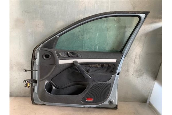 Recambio de puerta delantero derecha para skoda octavia berlina (1z3) 1.9 tdi referencia OEM IAM 1Z0831056  