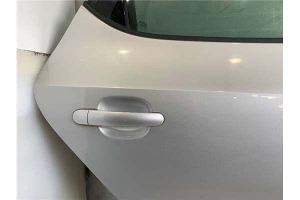 Recambio de puerta trasero derecha para seat ibiza berlina (6j5) 1.6 tdi referencia OEM IAM 6J8833056  