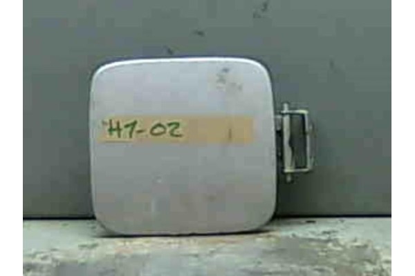 Recambio de tapa exterior combustible para hyundai h-1 furgón 2.5 td referencia OEM IAM   