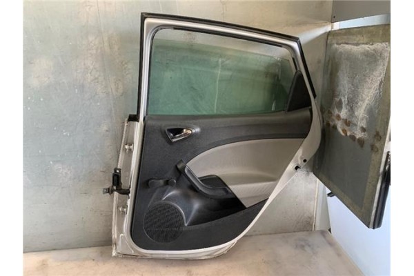 Recambio de puerta trasero derecha para seat ibiza berlina (6j5) 1.6 tdi referencia OEM IAM 6J8833056  
