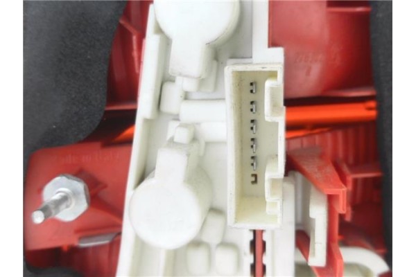 Recambio de piloto trasero derecho para bmw serie 3 berlina (e90) 3.0 330d referencia OEM IAM 63210406880 6937458 