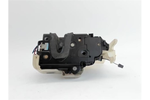 Recambio de cierre electromagnetico delantero derecho para volkswagen polo iv (9n1) 1.2 12v referencia OEM IAM 3B1837016CC 10002