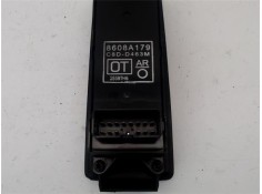 Recambio de botonera puerta delantero izquierda para mitsubishi colt cz3 berl. 5 (z30a) 1.1 inform (d) referencia OEM IAM 8608A1