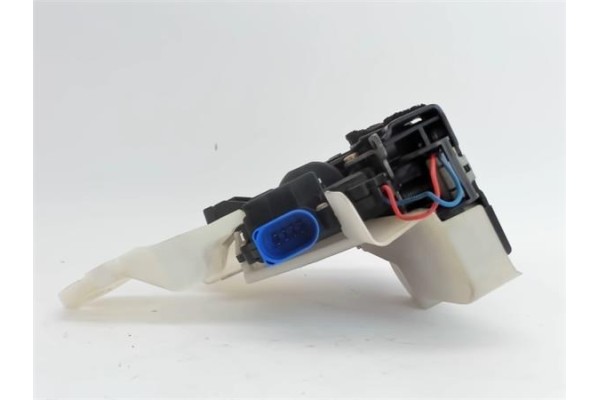 Recambio de cierre electromagnetico delantero derecho para volkswagen polo iv (9n1) 1.2 12v referencia OEM IAM 3B1837016CC 10002