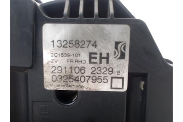 Recambio de cerradura puerta delantero derecha para opel corsa d 1.3 cdti referencia OEM IAM 13258274  55702899 , OPEL