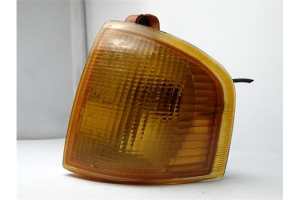 Recambio de intermitente delantero izquierdo para ford escort berlina 1.6 laser referencia OEM IAM 47869  