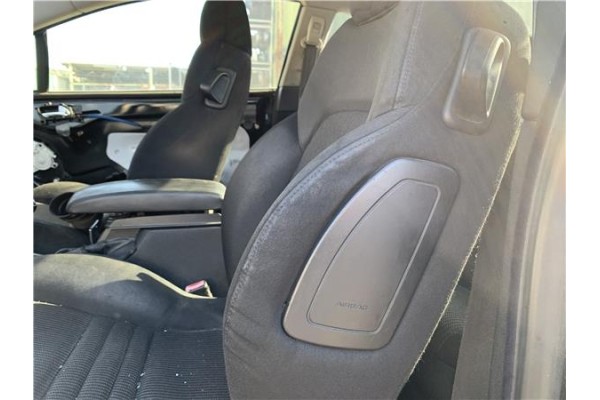 Recambio de juego asientos para peugeot 407 coupé 2.0 hdi referencia OEM IAM 8845LT 8845LZ 