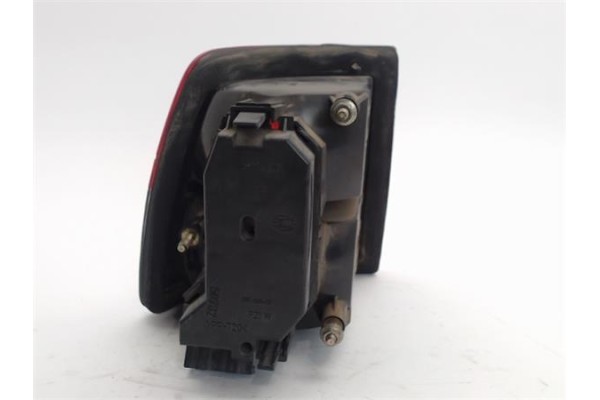 Recambio de piloto trasero derecho para seat toledo (1l) referencia OEM IAM 1L0945112F  