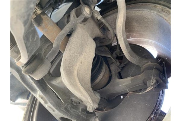 Recambio de mangueta delantero derecha para peugeot 407 coupé 2.0 hdi referencia OEM IAM 364780  