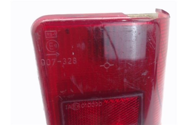 Recambio de piloto trasero derecho para seat terra referencia OEM IAM 19709334  