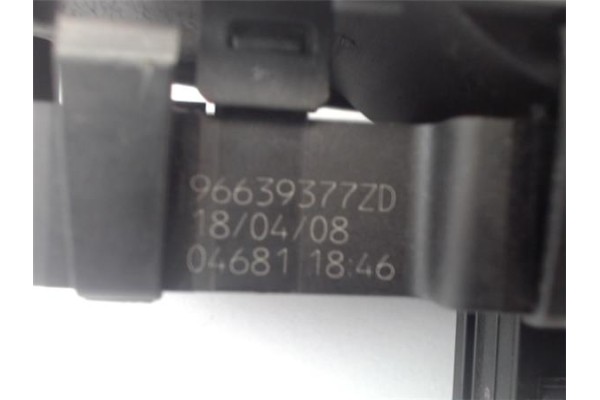 Recambio de mando elevalunas delantero derecho para citroen c4 picasso 2.0 hdi referencia OEM IAM 96639377ZD  