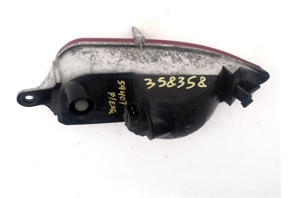 Recambio de piloto antiniebla trasero izquierdo para opel corsa c 1.7 cdti referencia OEM IAM 13118662  