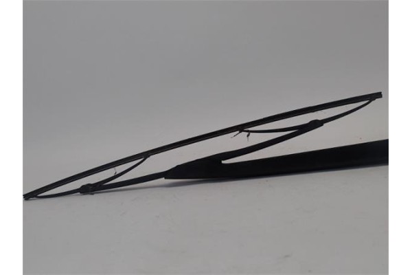 Recambio de brazo limpiaparabrisas trasero para land rover discovery 2.7 td referencia OEM IAM DKB500101PMD  