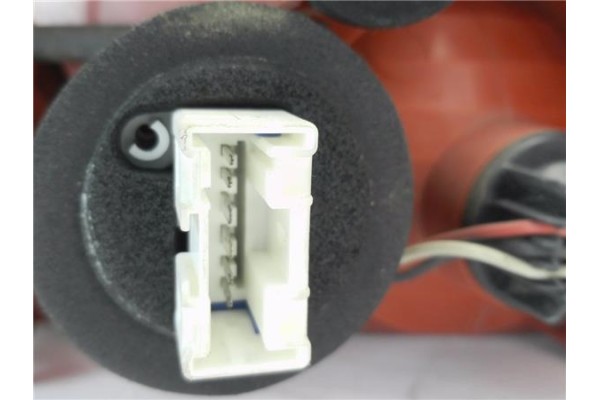 Recambio de piloto trasero izquierdo para peugeot 407 coupé 2.0 hdi referencia OEM IAM 9648537680 6350Y1 