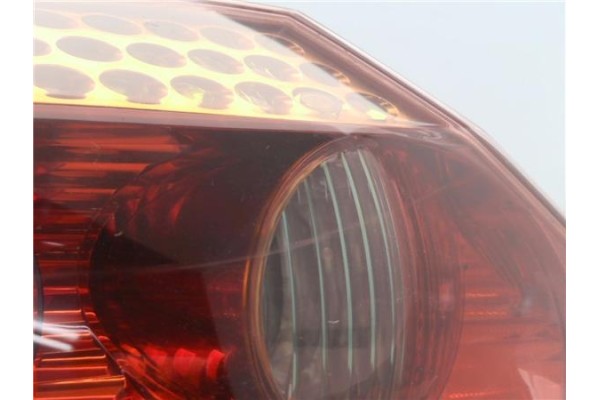 Recambio de piloto trasero izquierdo para peugeot 407 coupé 2.0 hdi referencia OEM IAM 9648537680 6350Y1 