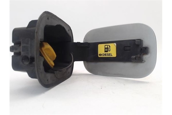 Recambio de tapa exterior combustible para land rover discovery 2.7 td referencia OEM IAM BPA780070  