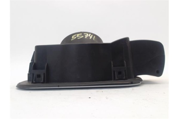 Recambio de tapa exterior combustible para land rover discovery 2.7 td referencia OEM IAM BPA780070  