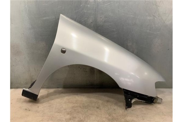 Recambio de aleta delantero derecha para seat cordoba berlina (6k2) 1.6 referencia OEM IAM 6K0821022D  