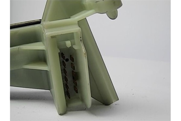 Recambio de mando limpiaparabrisas para ford mondeo ii ranchera familiar (bnp) 1.8 td referencia OEM IAM 97BG17K478FB  