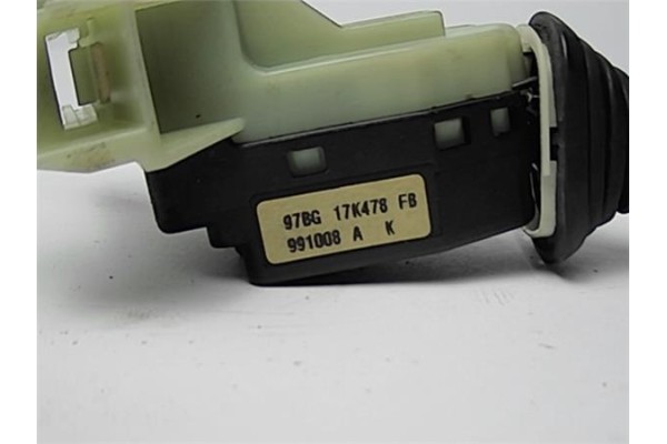 Recambio de mando limpiaparabrisas para ford mondeo ii ranchera familiar (bnp) 1.8 td referencia OEM IAM 97BG17K478FB  