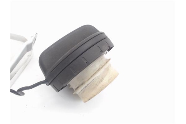 Recambio de tapa exterior combustible para toyota prius (nhw20) híbrido basis referencia OEM IAM 7735047020  