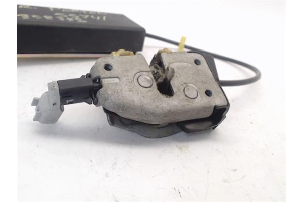 Recambio de cierre electromagnetico porton para land rover discovery 2.7 td referencia OEM IAM FQR500080  