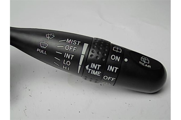 Recambio de mando limpiaparabrisas para toyota corolla (e12) 2.0 d-4d referencia OEM IAM 173647  