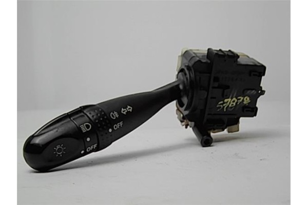 Recambio de mando intermitencia para toyota corolla (e12) 2.0 d-4d referencia OEM IAM 1736483  
