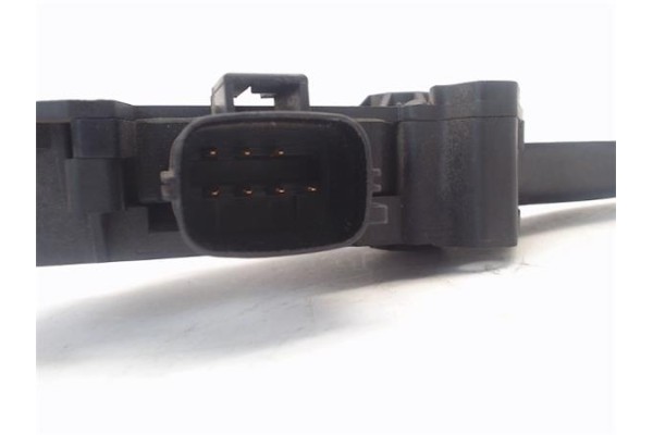 Recambio de pedal acelerador para land rover discovery 2.7 td referencia OEM IAM SLC500031PVJ  