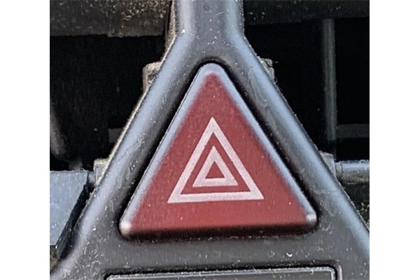 Recambio de interruptor luces emergencia para mercedes-benz clase a (bm 169) 2.0 a 180 cdi (169.007) referencia OEM IAM A1698207 Recambio de interruptor luces emergencia para mercedes-benz clase a (bm 169) 2.0 a 180 cdi (169.007) referencia OEM IAM A1698207