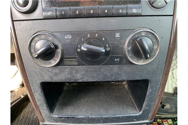 Recambio de mandos climatizador para mercedes-benz clase a (bm 169) 2.0 a 180 cdi (169.007) referencia OEM IAM A1699000900 Recambio de mandos climatizador para mercedes-benz clase a (bm 169) 2.0 a 180 cdi (169.007) referencia OEM IAM A1699000900