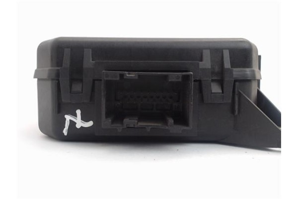 Recambio de centralita cierre para fiat stilo (192) 1.9 jtd 80 actual (i+a) referencia OEM IAM 51711369  