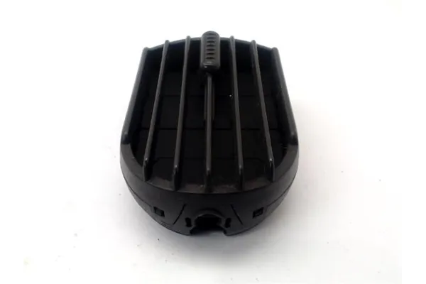 Recambio de tobera izquierda ventilacion salpicadero para opel corsa c 1.7 cdti referencia OEM IAM 90535120 24403711 