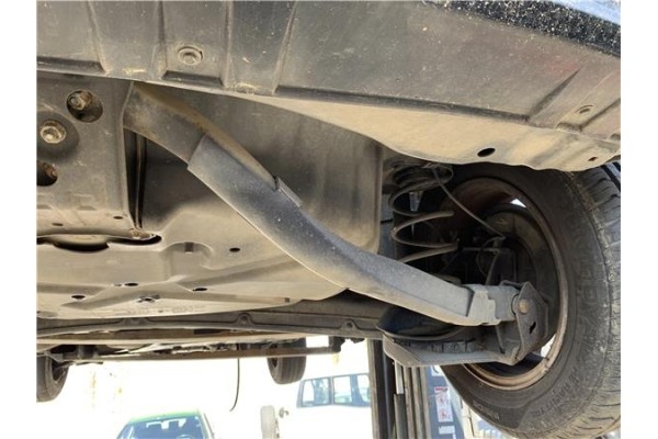 Recambio de puente trasero para mercedes-benz clase a (bm 169) 2.0 a 180 cdi (169.007) referencia OEM IAM A1693500100  