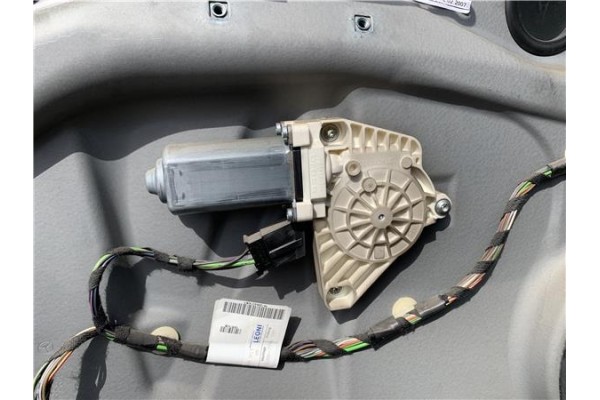 Recambio de puerta delantero izquierda para mercedes-benz clase a (bm 169) 2.0 a 180 cdi (169.007) referencia OEM IAM A169720210