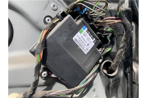 Recambio de puerta delantero izquierda para mercedes-benz clase a (bm 169) 2.0 a 180 cdi (169.007) referencia OEM IAM A169720210