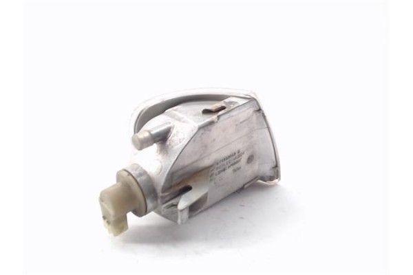 Recambio de intermitente delantero izquierdo para seat cordoba berlina (6k2) referencia OEM IAM 6K5953049B 2698  Recambio de intermitente delantero izquierdo para seat cordoba berlina (6k2) referencia OEM IAM 6K5953049B 2698