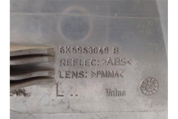 Recambio de intermitente delantero izquierdo para seat cordoba berlina (6k2) referencia OEM IAM 6K5953049B 2698  Recambio de intermitente delantero izquierdo para seat cordoba berlina (6k2) referencia OEM IAM 6K5953049B 2698
