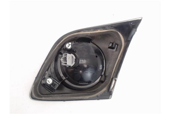 Recambio de piloto portón trasero izquierdo para mazda 3 berlina (bk) referencia OEM IAM   