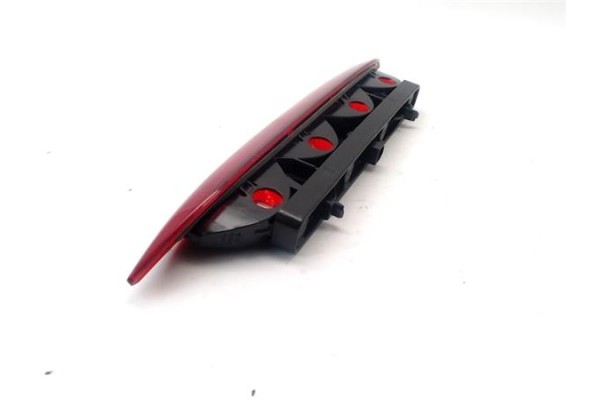 Recambio de luz central de freno para mitsubishi colt cz3 berl. 5 (z30a) 1.1 inform (d) referencia OEM IAM MR957379  