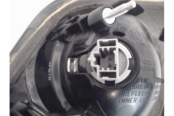 Recambio de piloto portón trasero izquierdo para mazda 3 berlina (bk) referencia OEM IAM   