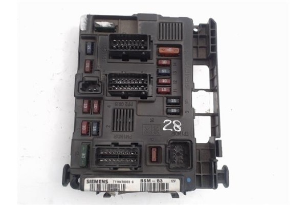 Recambio de caja fusibles/rele para citroen c3 1.4 hdi 70 furio referencia OEM IAM 9643498880/137609177 T118470003G/BSM-B3 