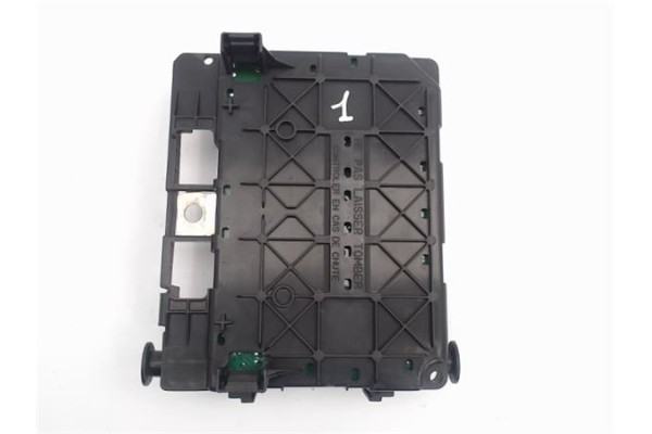 Recambio de caja fusibles/rele para citroen berlingo 1.6 hdi 75 sx plus combi referencia OEM IAM 9650618580 U118470002J/BSM-B2 