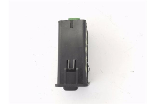 Recambio de interruptor regulacion altura faros para land rover freelander (ln) 2.0 di referencia OEM IAM YUT500010PUY  