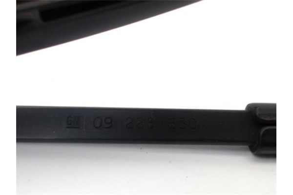 Recambio de brazo limpiaparabrisas delantero izquierdo para opel combo (corsa c) 1.7 dti 16v referencia OEM IAM 09225630   Recambio de brazo limpiaparabrisas delantero izquierdo para opel combo (corsa c) 1.7 dti 16v referencia OEM IAM 09225630